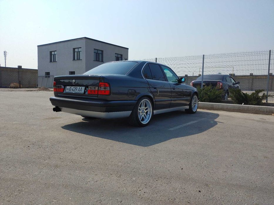 Продам BMW e34 m52b28