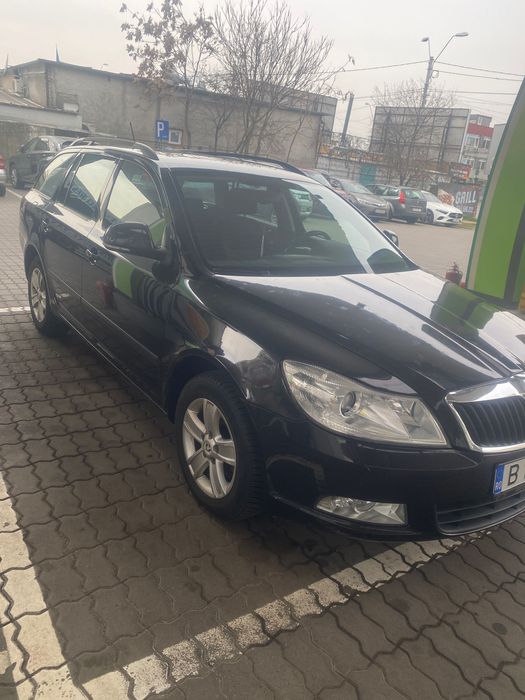 SKODA Octavia 2012 — imagine 3