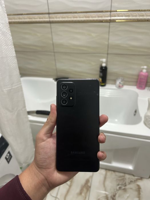 Samsung A52.