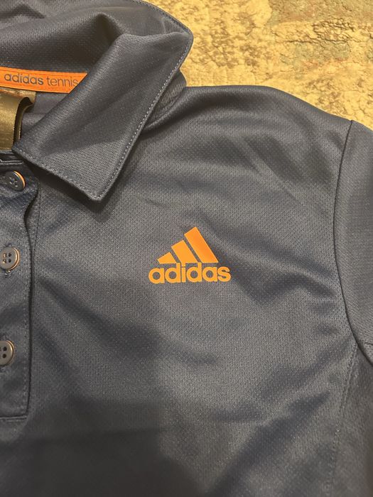 Tricou adidas masuraS marime 34-36 pret 35 lei