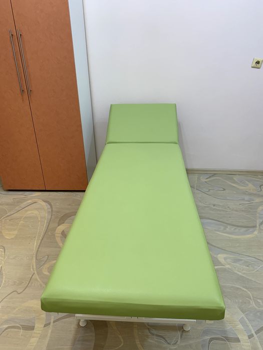 Кушетка медицинская