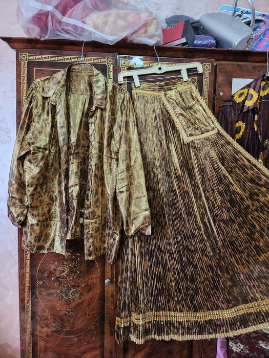 Costum țigănesc cu bluza