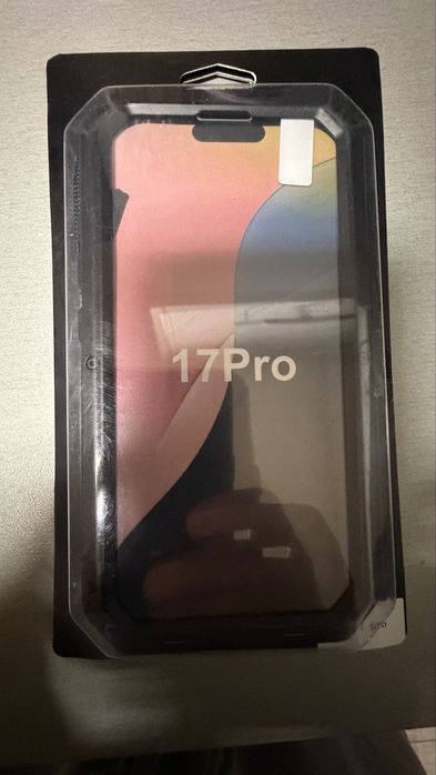 Продавам екшън калъф за 17 про