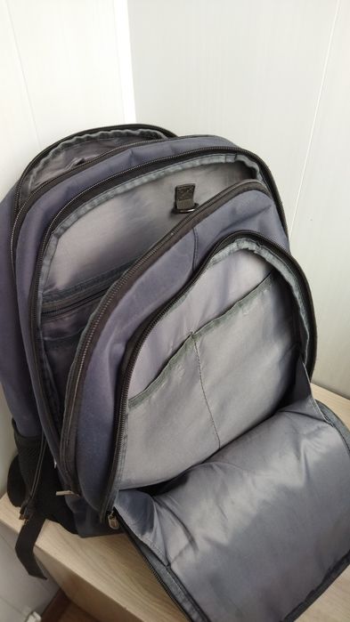 Продам школьный рюкзак для мальчика