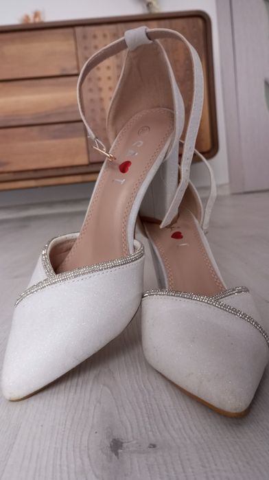 Токчета 38 номер Обувки на висок ток