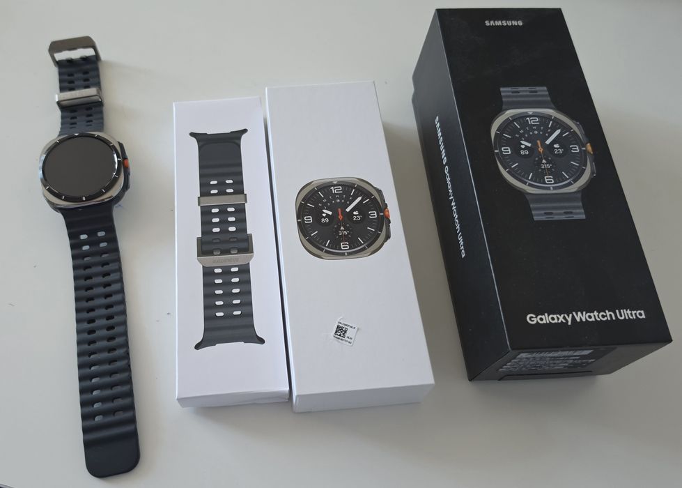 Samsung Galaxy Watch Ultra Titanium Gray - Pachet complet