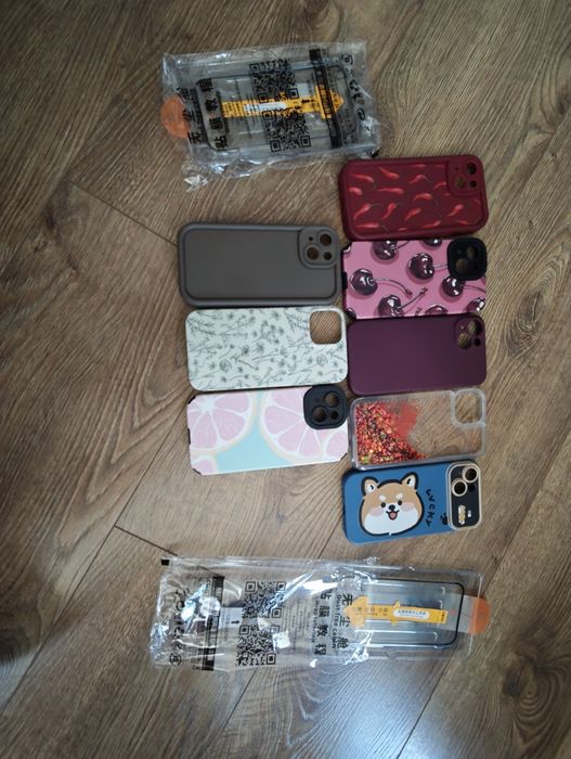 Уникални кексове iPhone 15+2  screen protectors