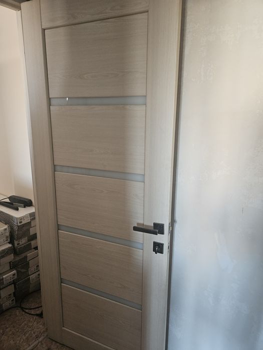 Двери б/у 60, 80