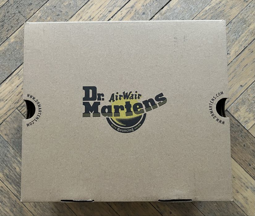 Велурен Dr. Martens, номер 36-ти