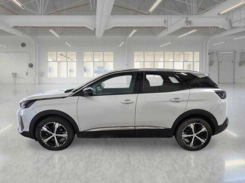 Dezmembrez peugeot 3008 2022 1.5 diesel