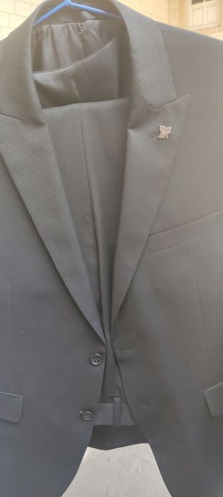 Kostyum. Yengi. Importning.