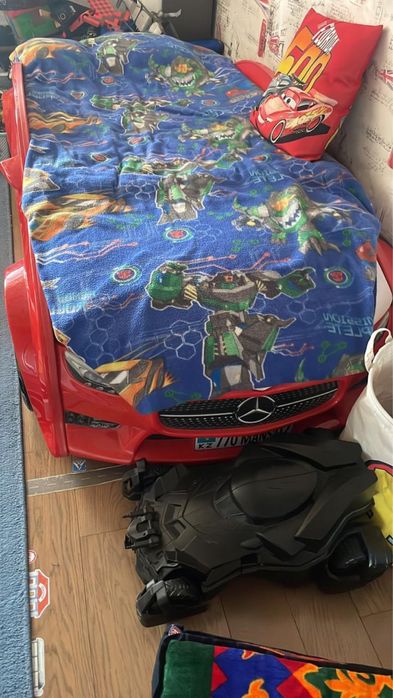 Кровать детская машинка