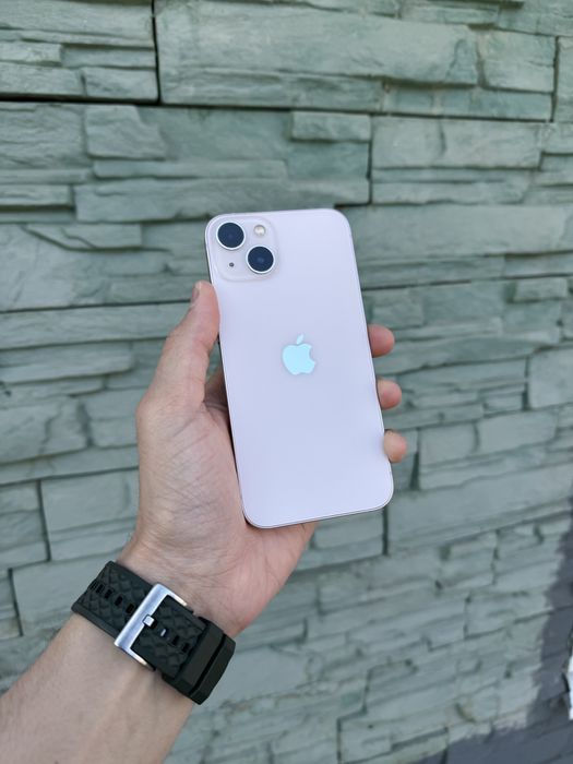 Продам Iphone 13