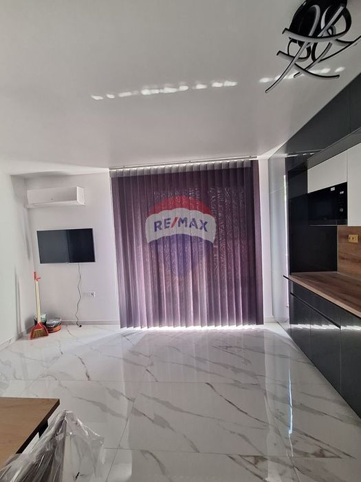 Дава се под наем Двустаен апартамент в Варна, м-т Пчелина - 91 кв.м за 561 € - Снимка #2