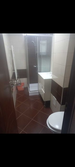 Inchiriez garsoniera