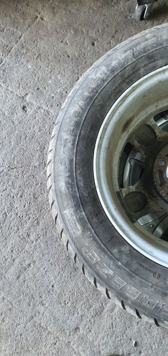 Продам резину в отличном состоянии