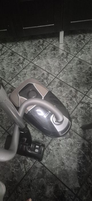 Прахосмукачка Rowenta x-tream power