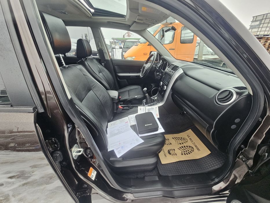 Suzuki grand vitara,1.9Diesel,4x4,Navi,Trapa,Xenon, Piele,Posibil Rate