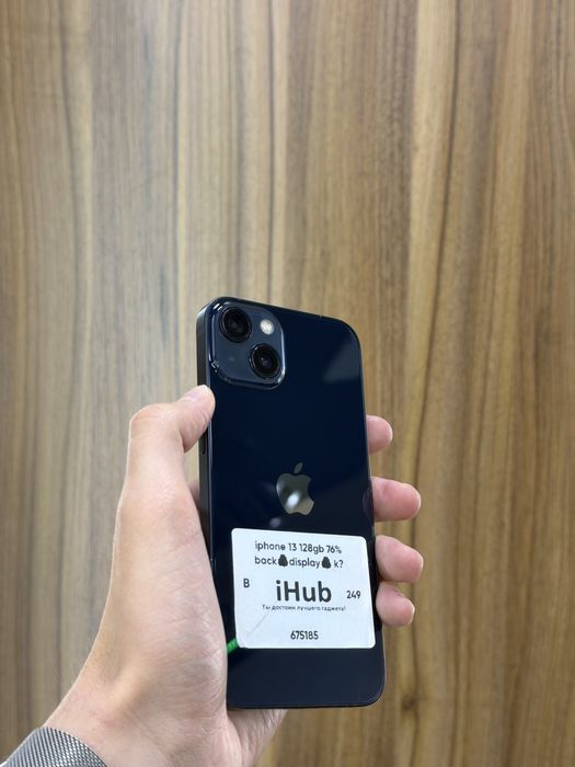 iPhone 13 midnight 128gb