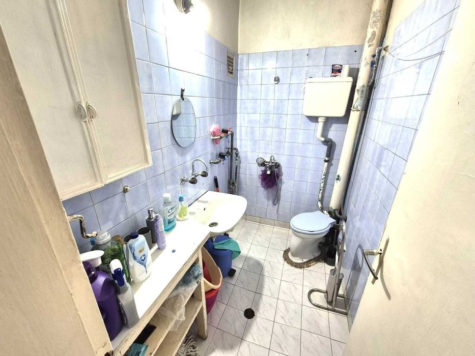 Дава се под наем Двустаен апартамент в София, Изток - 70 кв.м за 460 € - Снимка #1