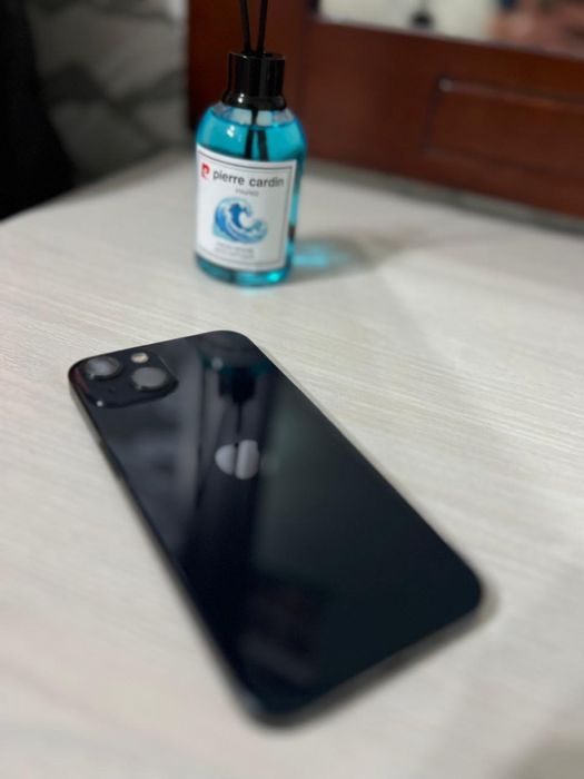 iPhone 13 | 128 GB | Почти новый