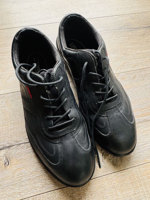 Работни обувки UVEX (чисто нови)