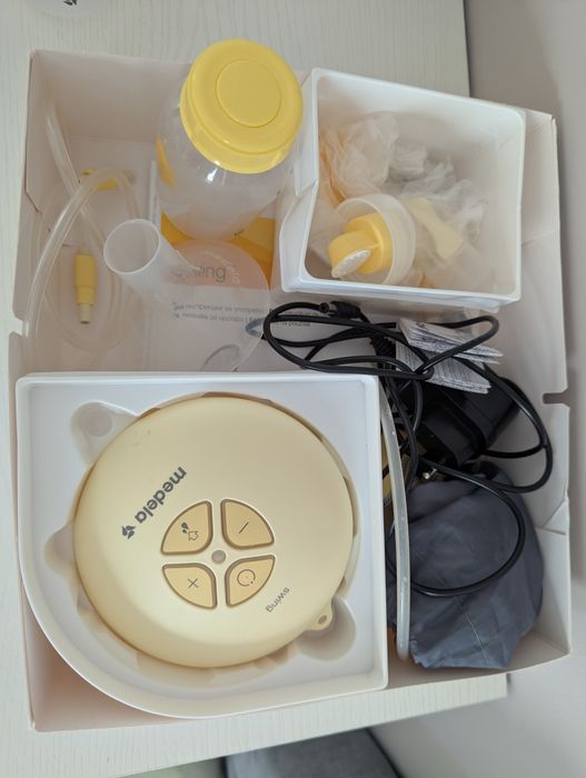 Помпа за кърма Medela swing