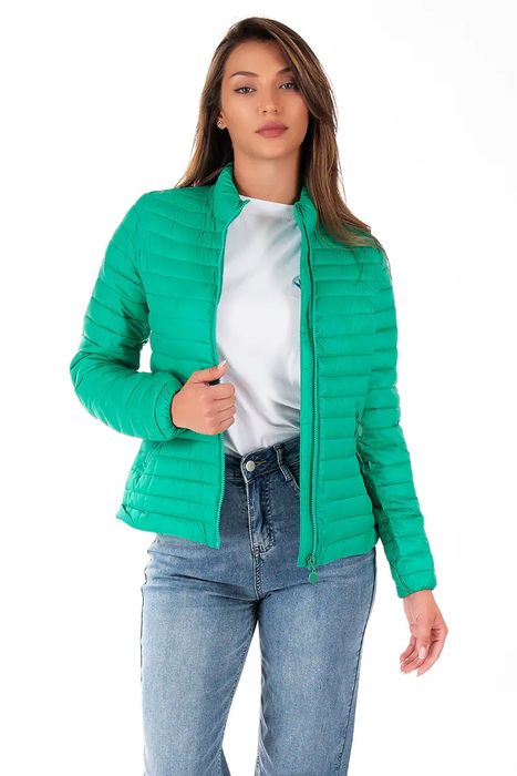 Дамско яке USA Pro Hybrid Jacket е изработено с пълно  

закопчаване