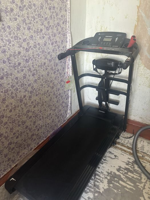 Продаю беговую дорожку
