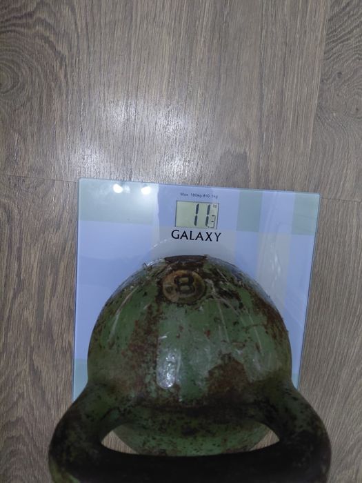Продам гир 8 кг за 12000тг