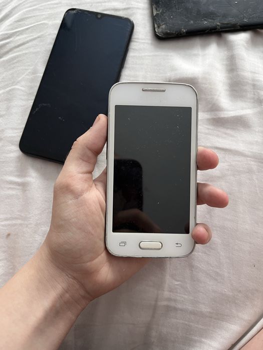 lot telefoane pentru piese