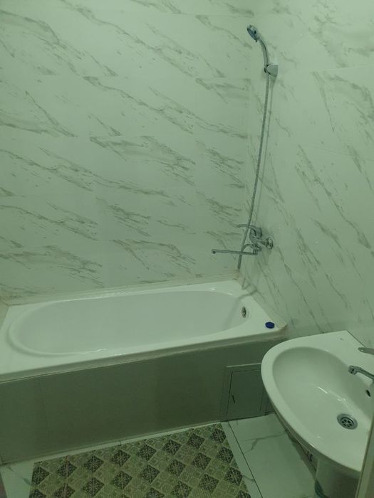 Yangidarxon 3/4/16 kvartira sotiladi. 74m2 SROCHNO!!!