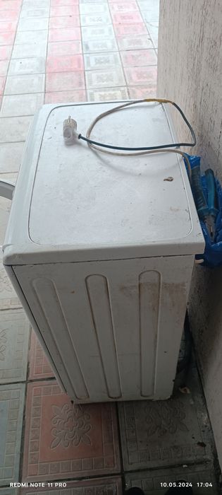 Продам стиральную машинку и холодильник оба в рабочем состоянии