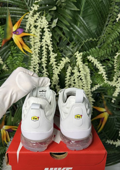 Nike Vapor Max Plus White