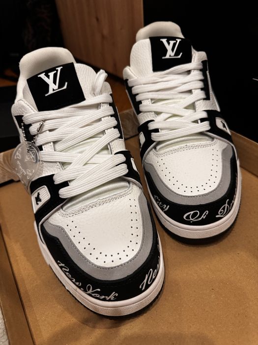 Adidasi Louis Vuitton