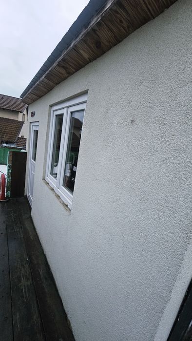 Casuta lemn suspendata cu suport metal