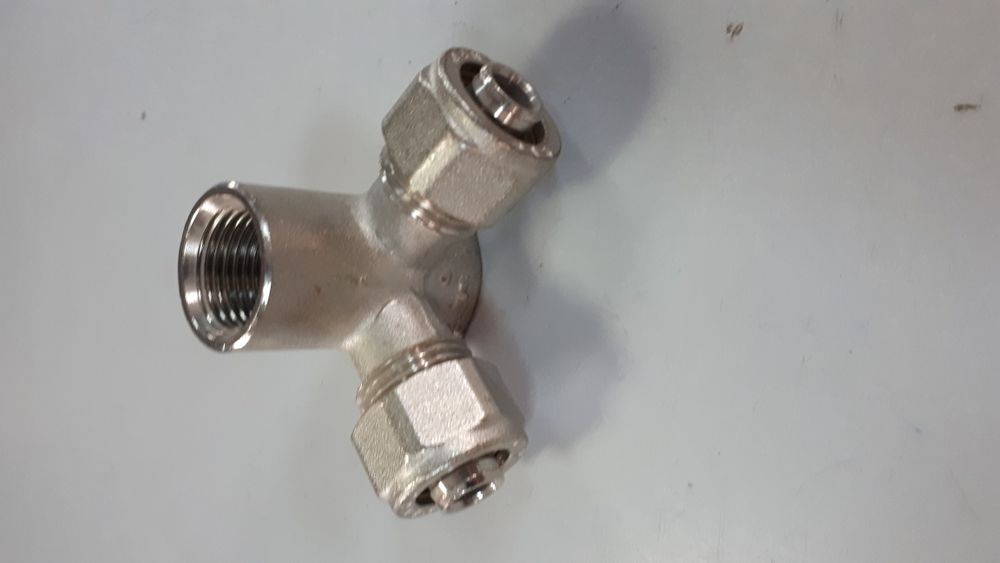 Cot conector cu talpa Pexal Henco (carcasa sanitara dubla)