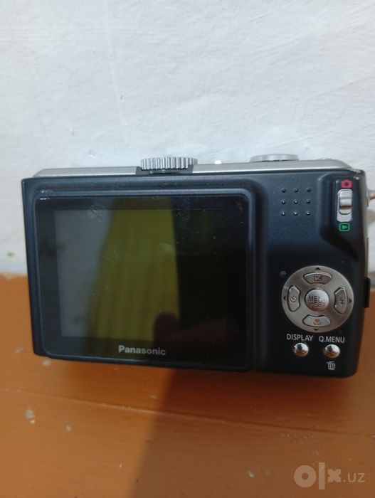 Фотоапарат Panasonic хорошем состояние.