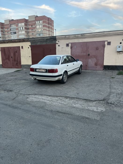 Продам ауди 80 б4 2 л инжектор