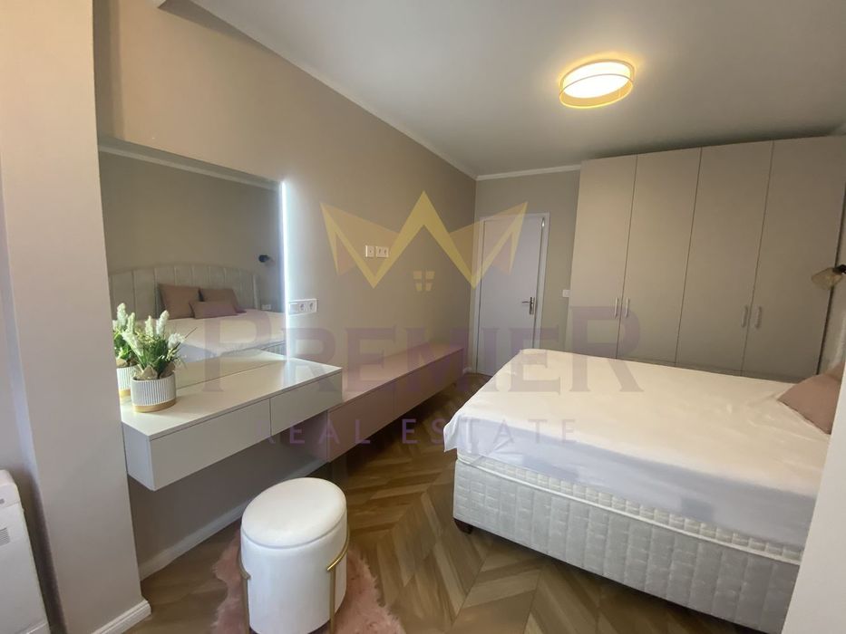 Дава се под наем Тристаен апартамент в София, Център - 90 кв.м за 1500 € - Снимка #5