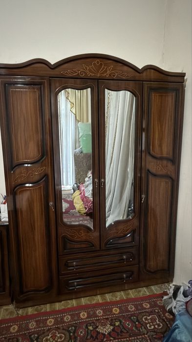 Продается спальная гарнитура. Spalniy mebel sotiladi