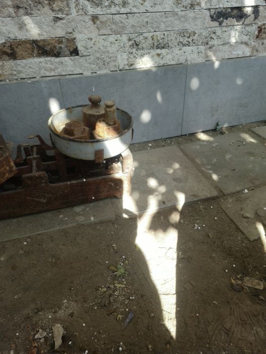 Cântar vechi în stare  bună