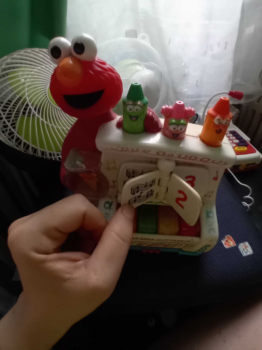 Carticica interactiva Teletubbies. Pian Elmo