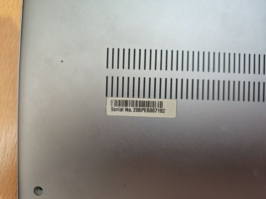 Лаптоп за части Medion E17201