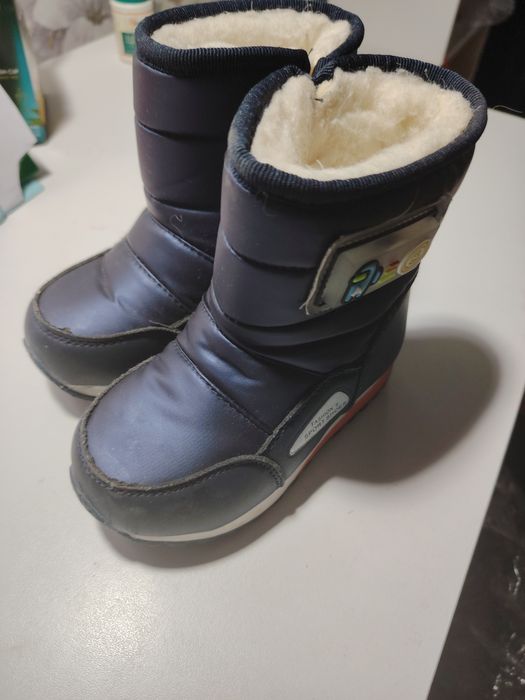 Дутыши 24 размер 2000 тг