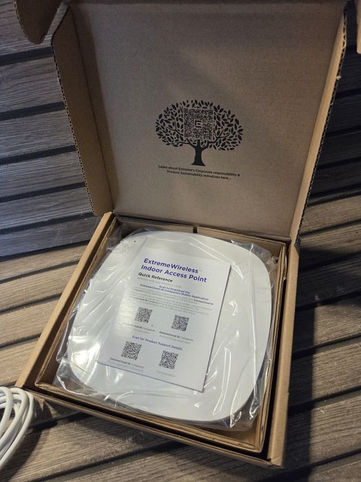 Access Point profesional/enterprise Extreme Networks AP4000-WW WiFi 6E 3.9Gbps – NOU complet