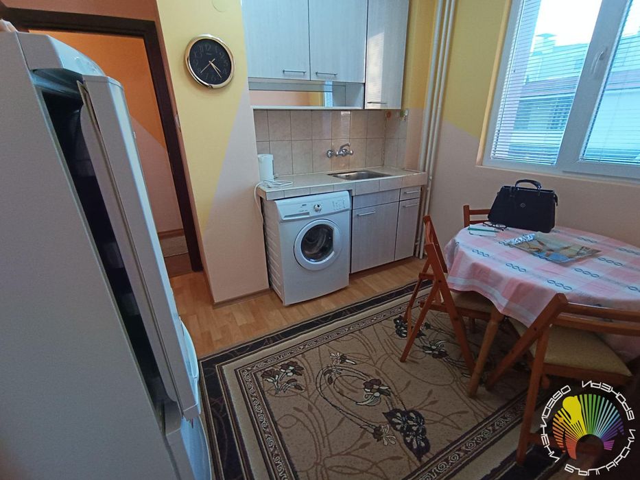 Дава се под наем Двустаен апартамент в Бургас, Славейков - 65 кв.м за 306 € - Снимка #6