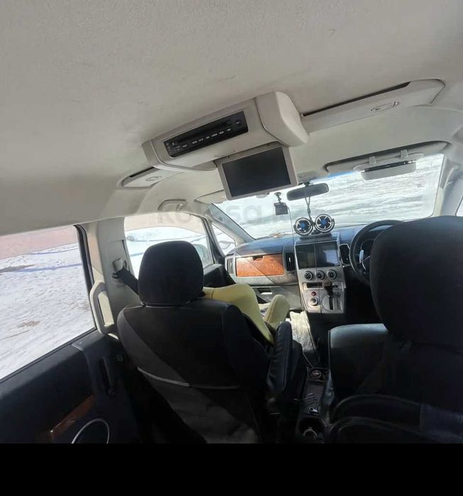Продам Mitsubishi Delica D:5 2010 г.