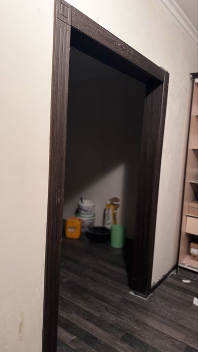 Межкомнатный дверь