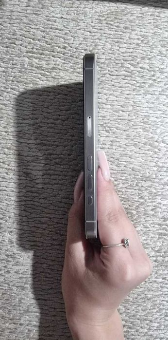 Продам IPhone 15 pro б/у